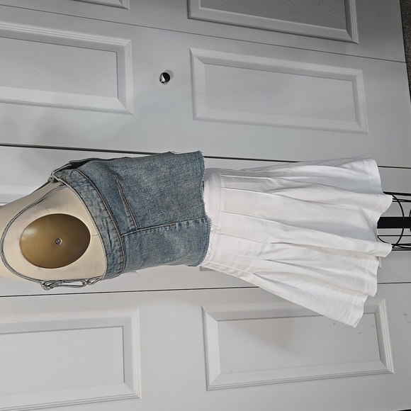 Denim Blue Reworked Cropped Top, Med, Adjustable Straps, Stretch Denim, NWT - Picture 2 of 12